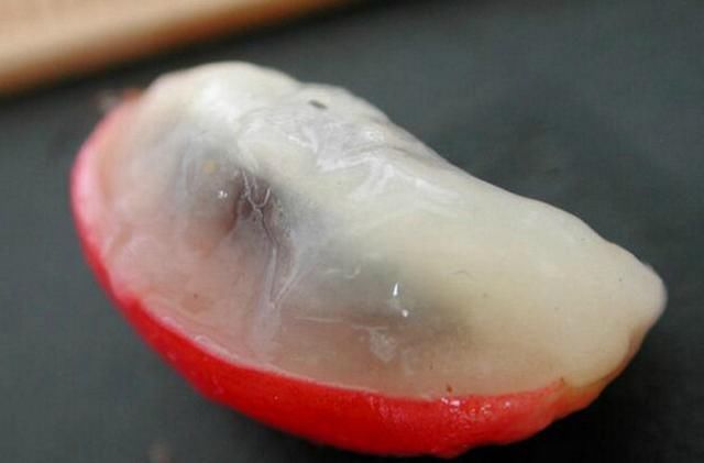 只有迪拜土豪才吃得起的水果,我一种都吃不起,你吃过吗