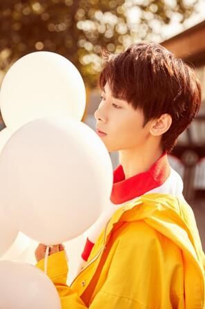 十年沉淀飞炫少年化身糖果系学长 重新出发