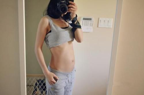 肚子又胀又难受,放不出屁怎么办?