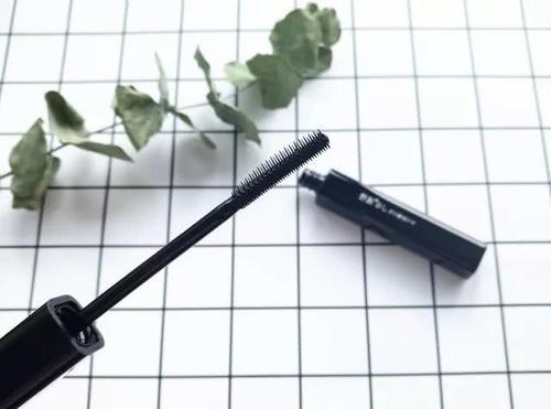 碎发太多、静电炸毛、头顶小碎卷?用下它,立即