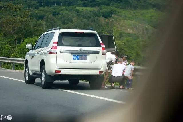 2018年交警提醒:春节闯红灯以后,这样做可以不扣分,你知道吗?