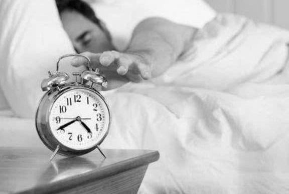 每天睡眠时间超8小时会产生什么影响?来看看
