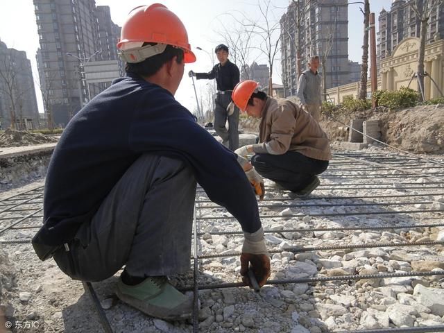 建筑工地工资高也招不来年轻人，农名工道出了4点原因，太赞同了