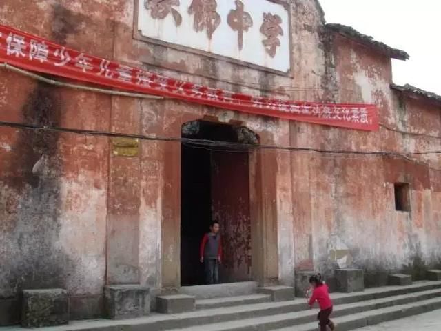 人间四月芳菲尽,古镇深巷炊烟袅 成都周边最冷门的5个古镇