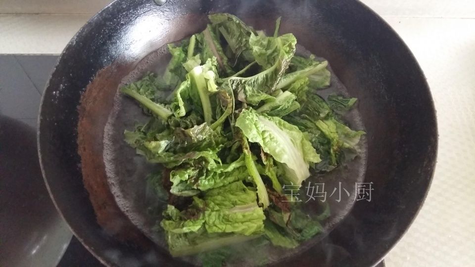 它是“燃烧脂肪”最牛的菜，减肥快脸红润，可惜好多人都把它扔了