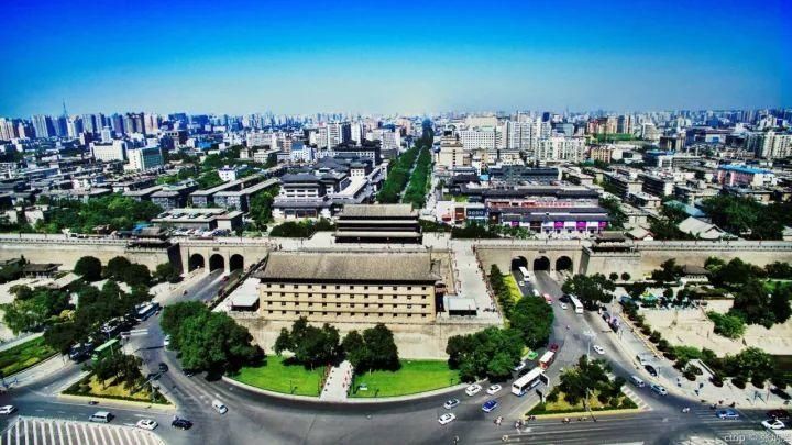 云创科技总经理金岩谈西安的用科技化手段提