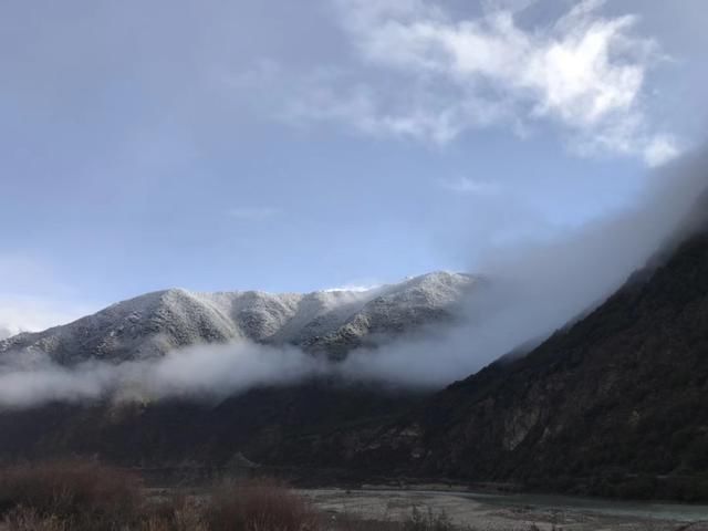 工布江达到松多，烟雨濛濛，考验体力的时候，杨坚持住