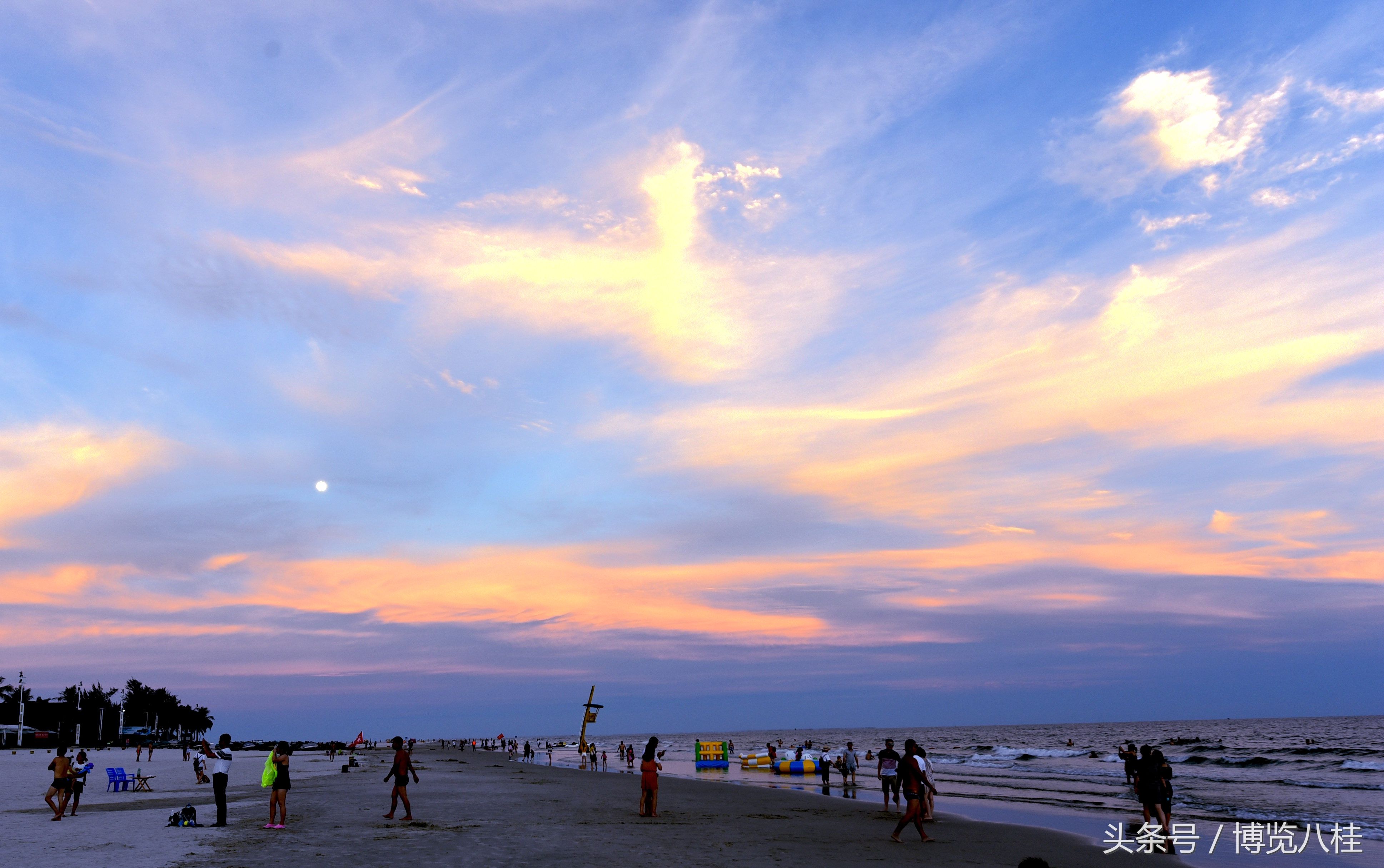 广西北海银滩晚霞满天夕阳美