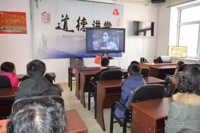 基层动态满洲里市南区办云杉社区妇联开展缅