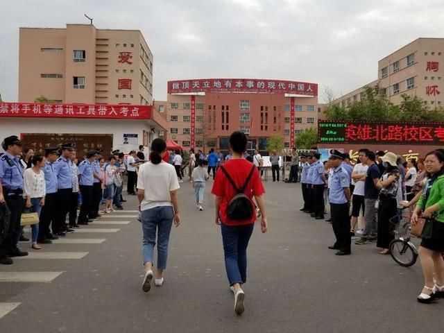 直击山西各地2018高考现场