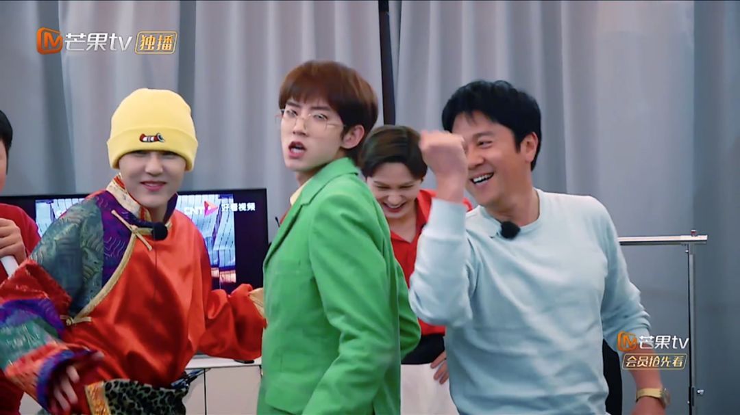 杜海涛自曝与沈梦辰的婚期,少年为蔡国庆重现