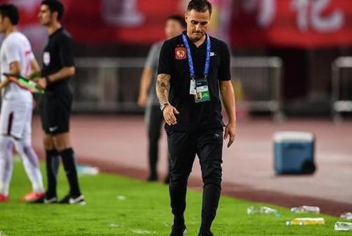 李铁引援第一人浮出水面,被卡纳瓦罗雪藏的他