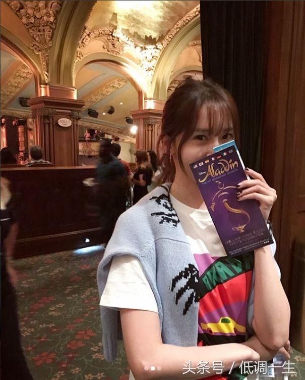 允儿李孝利山上兴奋跳舞,引起爆笑