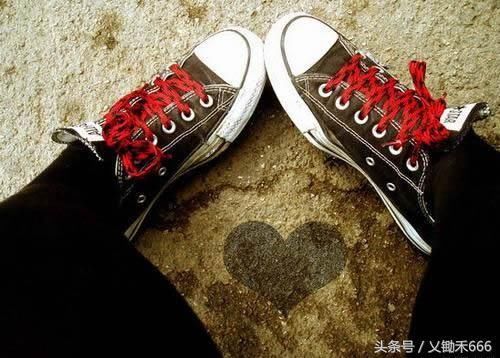 简短句子适合朋友圈,怪我懦弱不懂深情,沉滞孤