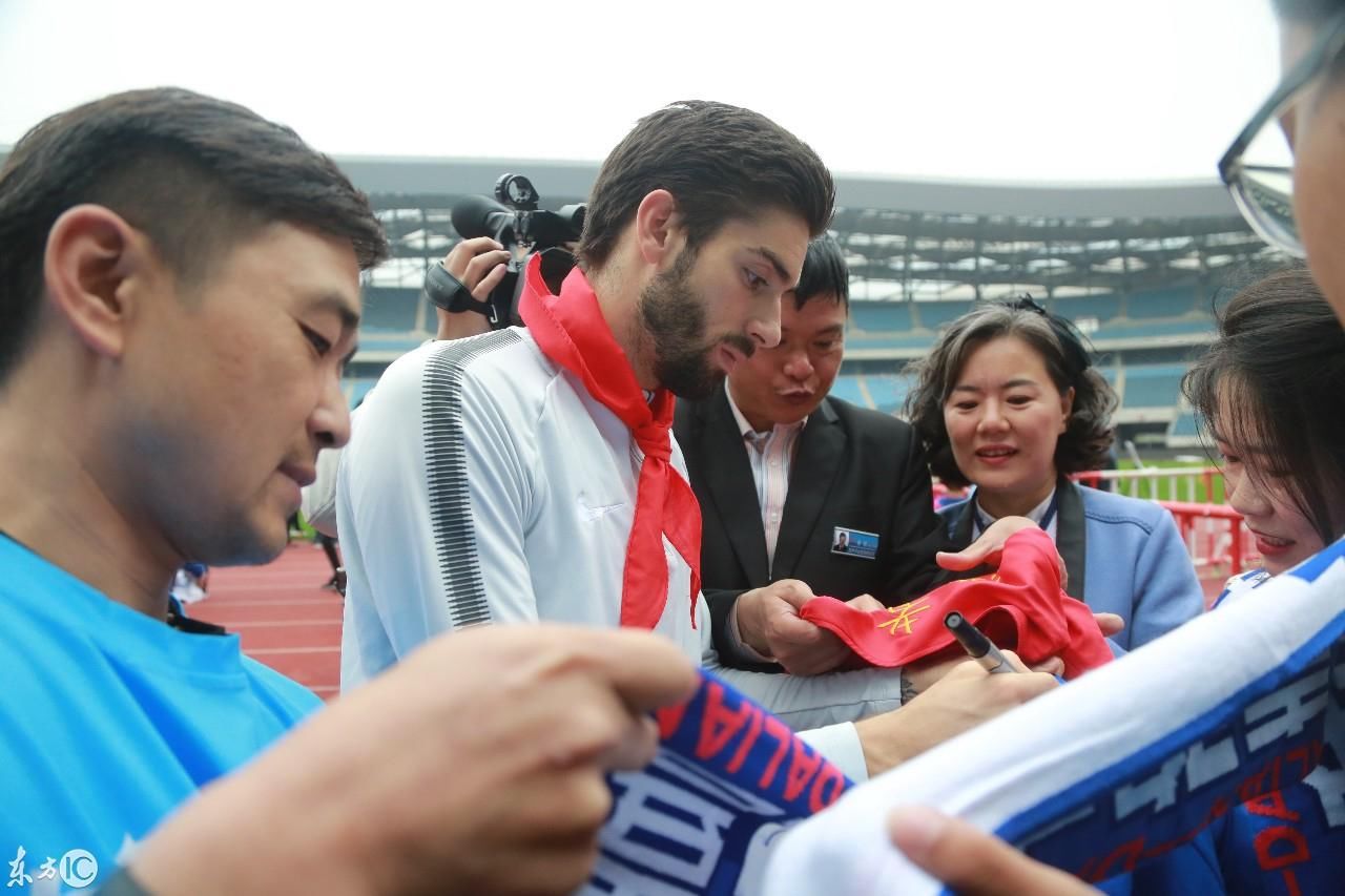 大连一方参加六一活动,卡拉斯科、冯特、穆谢