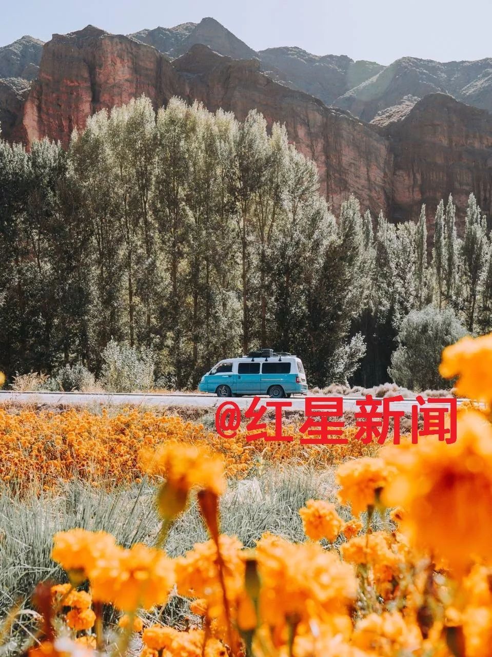 广州情侣自驾面包车环游中国走红 公安部门：浪漫，但涉嫌非法改