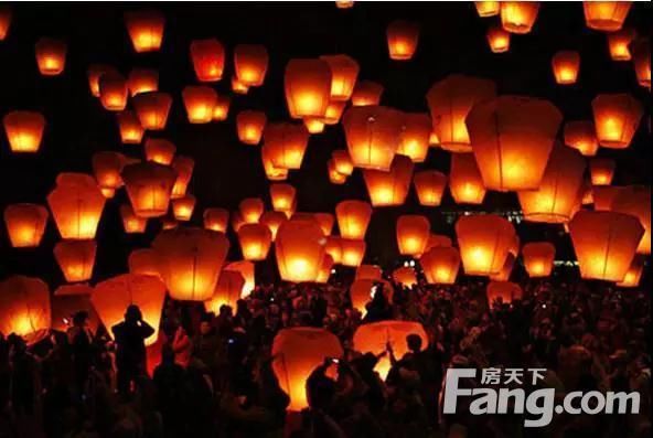 欧洲小镇祝各位业主元宵节快乐！春节之尾，不留遗憾才最美！