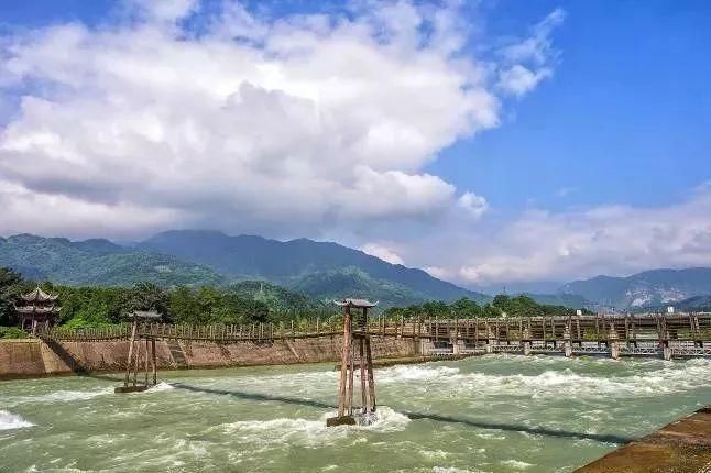 中老年人经常旅行的4大好处，最适合爸妈去旅行的10大目的地