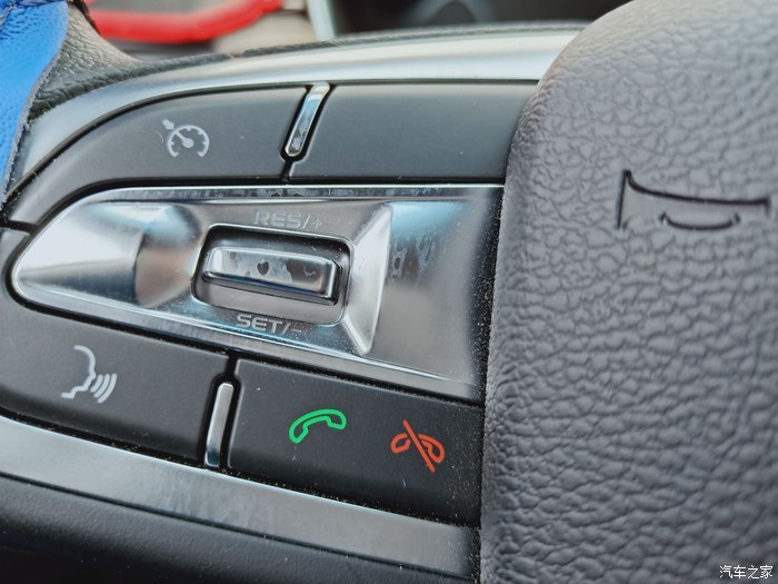 跻攀寸步千险,一落百寻轻,得一钟爱之缤瑞