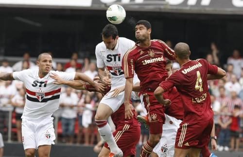 巴拉纳VS弗鲁米嫩塞分析:对弗鲁米嫩塞高看一