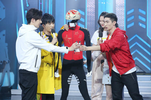 《天天向上》体育歌会 王一博与武大靖有共同