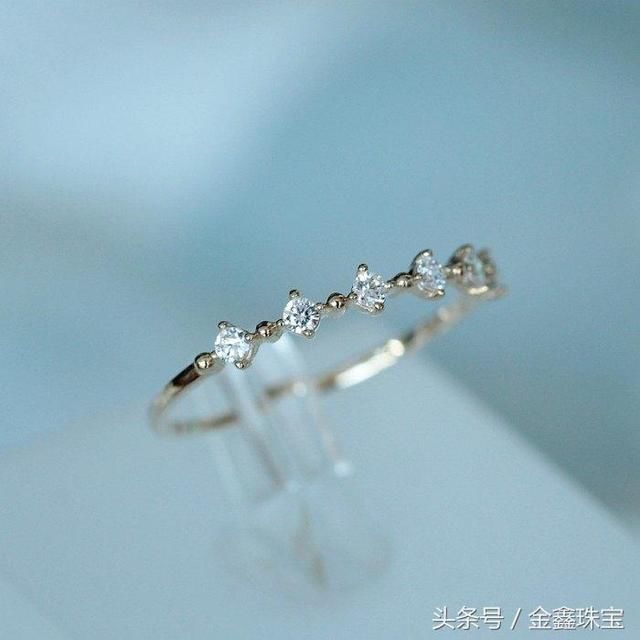 不懂:为什么国际大牌珠宝都使用彩金镶嵌?