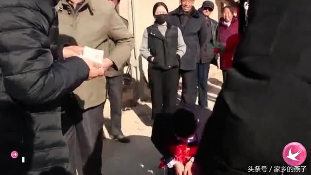 江西上饶广丰农村结婚风俗:新郎新娘向大舅收