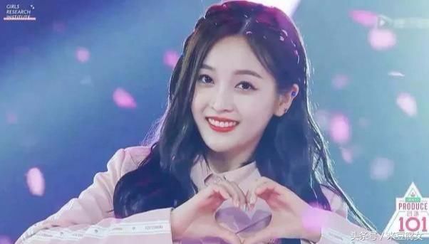 吴宣仪被曝整容,被网友质疑:最少整4处