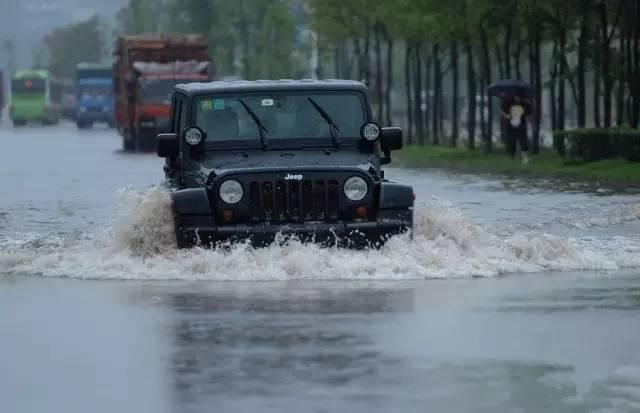 紧急提醒！今年以来最强暴雨杀到合肥！“倒水”模式开启！