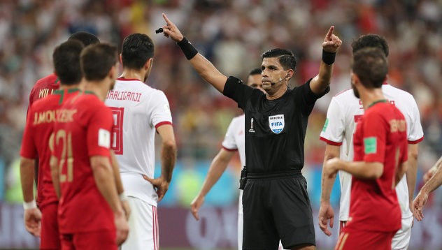 难以预料的神奇剧情 斗牛士成功避开死亡上半