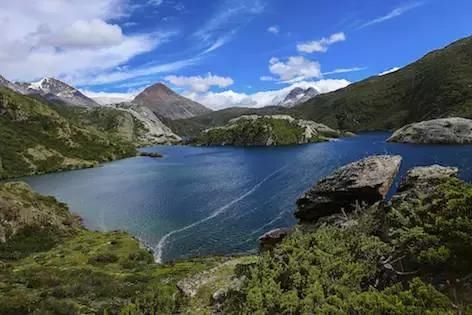 国家地理赞她为“最富有美景的村庄”：被6条冰川包围简直美爆了