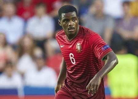 法媒:摩纳哥今夏有意引进葡萄牙国脚威廉 - 卡