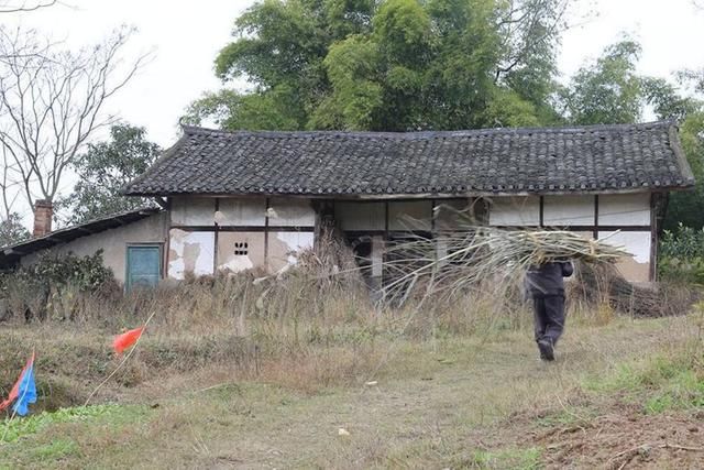 注意了,农村拆房建房,需遵守三大条件,两大手续,你了解吗?