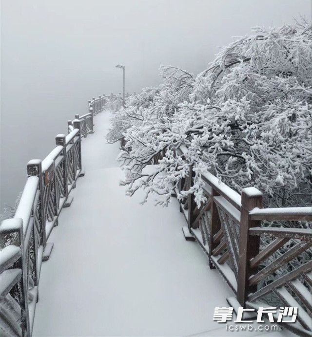 2018年湖南初雪来了!低温雨雪冰冻天气持续至