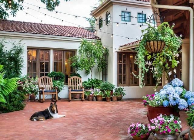 告老还乡,最美大概就是这个样子,回乡下造个院子,过安逸日子!