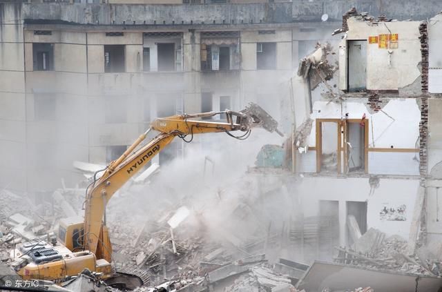 在几处宅基地上建房，多出房屋可不拆除！已有试点交钱留房