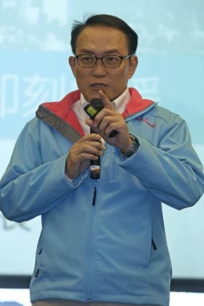 台北市选战有“黑马窜出” 民调“赢过”柯文哲、丁守中