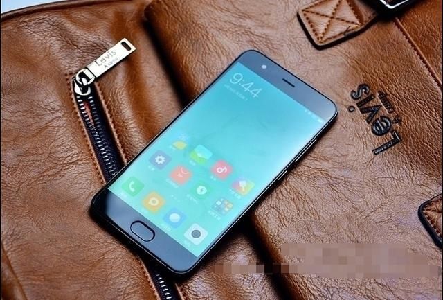 6GB+64GB+骁龙835售2499元,网友买苹果太