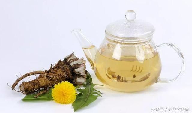 提醒：早上起床后，嘴巴又苦又臭，小心4种疾病，莫忽视！