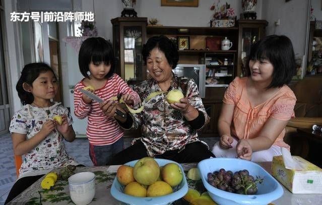 年初一我独自煮12人份晚餐，婆婆却说初二再来煮，我笑着回她…