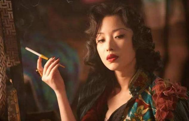 10名旗袍女星，刘亦菲赵丽颖上榜，最美的她无人超越，却已离世