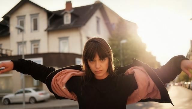 微信怎么发动态图片的朋友圈