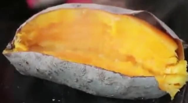 当中国的烤红薯遇上外国的芝士，这味道简直就是绝配呀