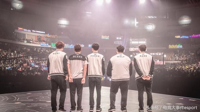 你为什么出了两件以太精魄？Faker：太紧张了，这一战很重要！