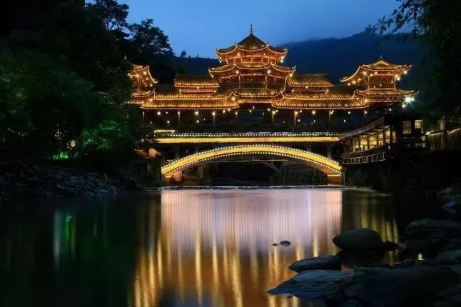 中老年人经常旅行的4大好处，最适合爸妈去旅行的10大目的地