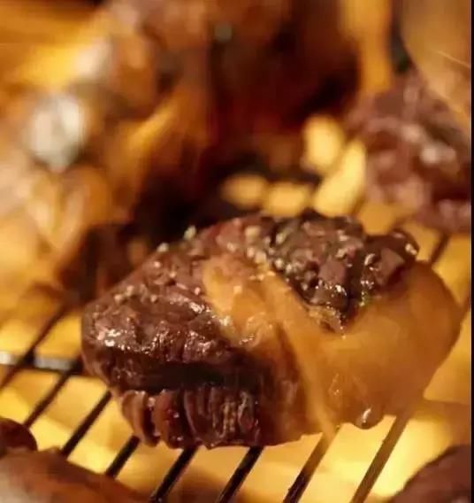 如何让你的美食照在朋友圈脱颖而出？秘籍在此～
