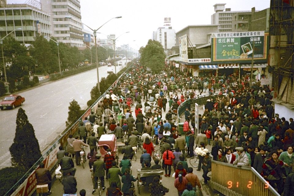 熟悉的旧日成都街景 1991年2月春节前夕