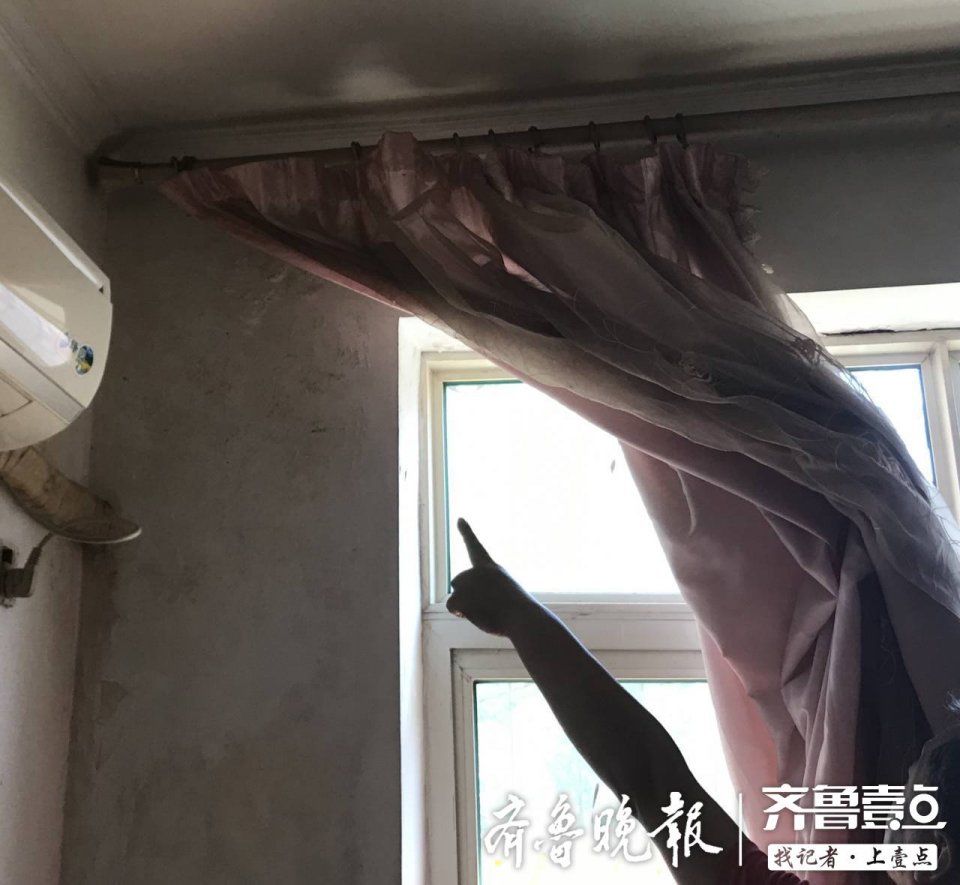 每逢下雨房屋内墙就淌水,居民:修两次都没修好,问题谁来解决? 玛雅吧彩票登录