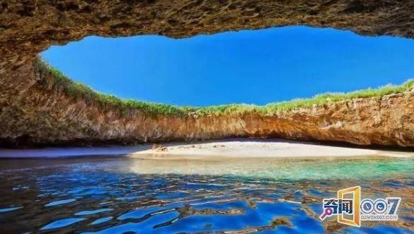 藏在小岛肚子里的海滩,在海上看不到在陆上过