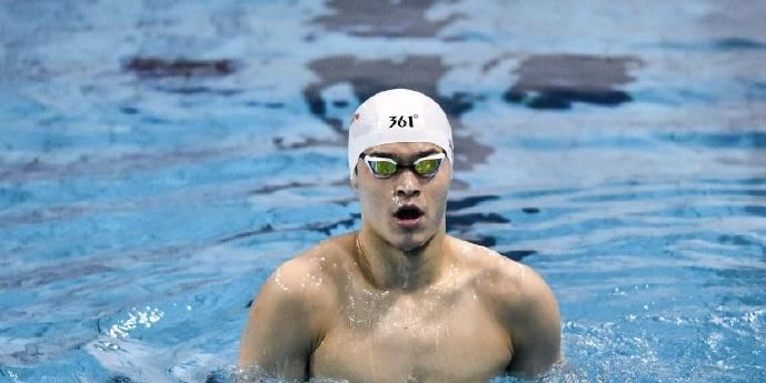 孙杨夺400自冠军